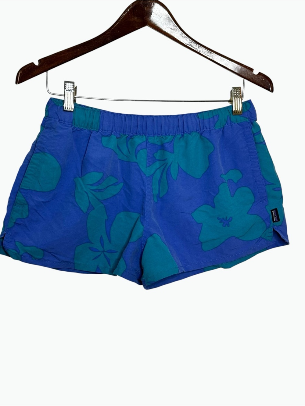 Patagonia Women's Barely Baggies Shorts M Blue Floral Kalani Big Float Blue 2.5"
